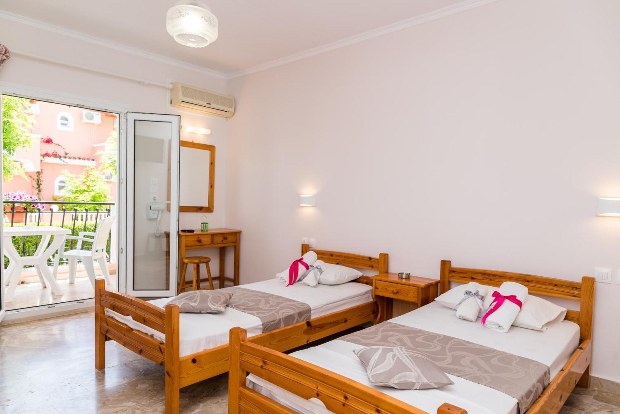 Roussa'S Apartments لاغاناس المظهر الخارجي الصورة