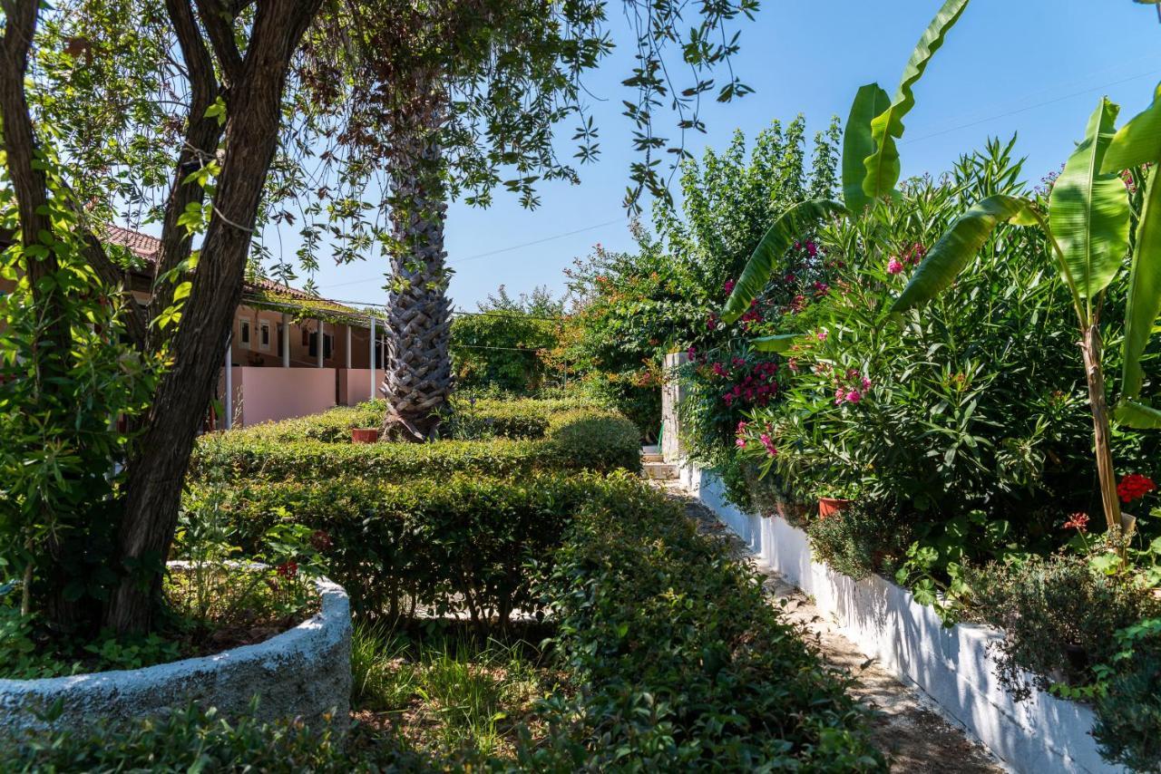 Roussa'S Apartments لاغاناس المظهر الخارجي الصورة